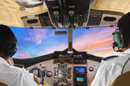 How to Become an Airline or Commercial Pilot