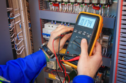 How to Become an Electrical or Electronics Engineer